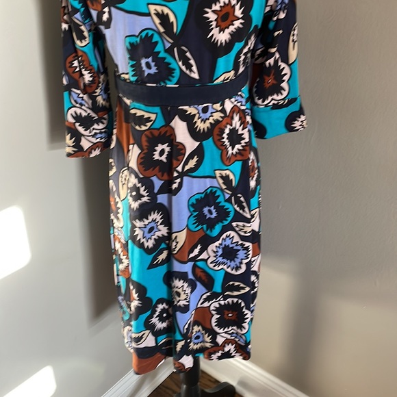 Diana von Furstenberg floral maternity dress - Picture 6 of 8